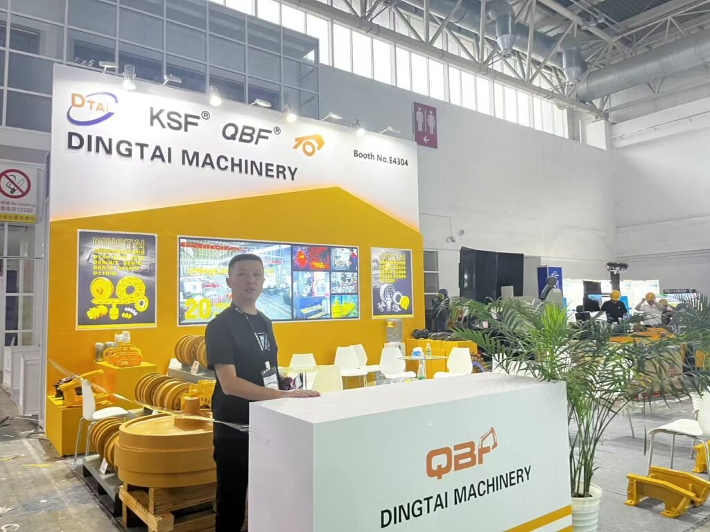Foto-foto Quanzhou Dingtai Engineering Machinery Co., Ltd. di pameran